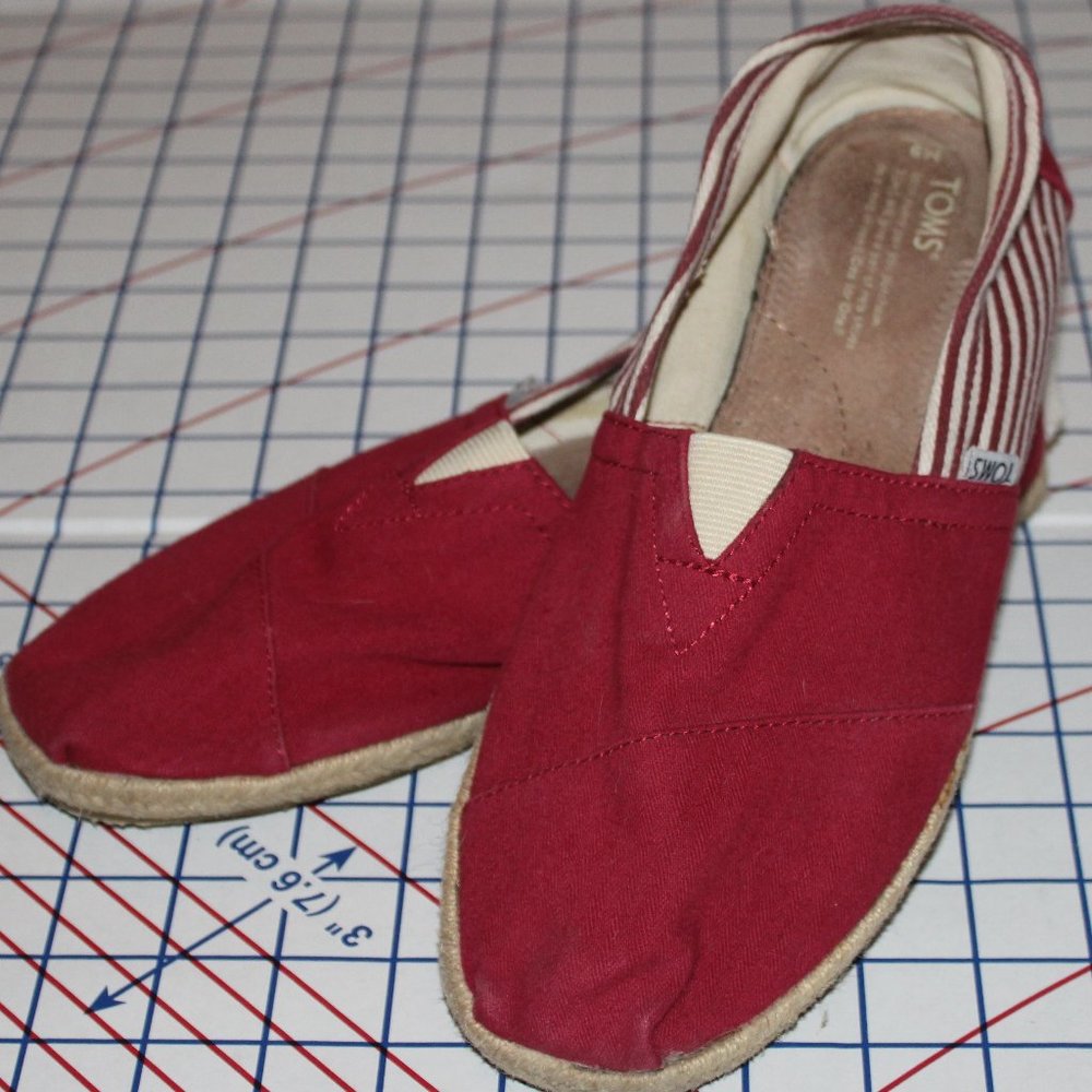Toms Espadrille (Unisex) Slip-On Shoes